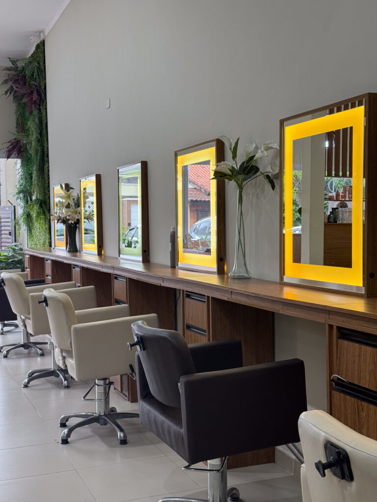 Luzes Edina Feliciano