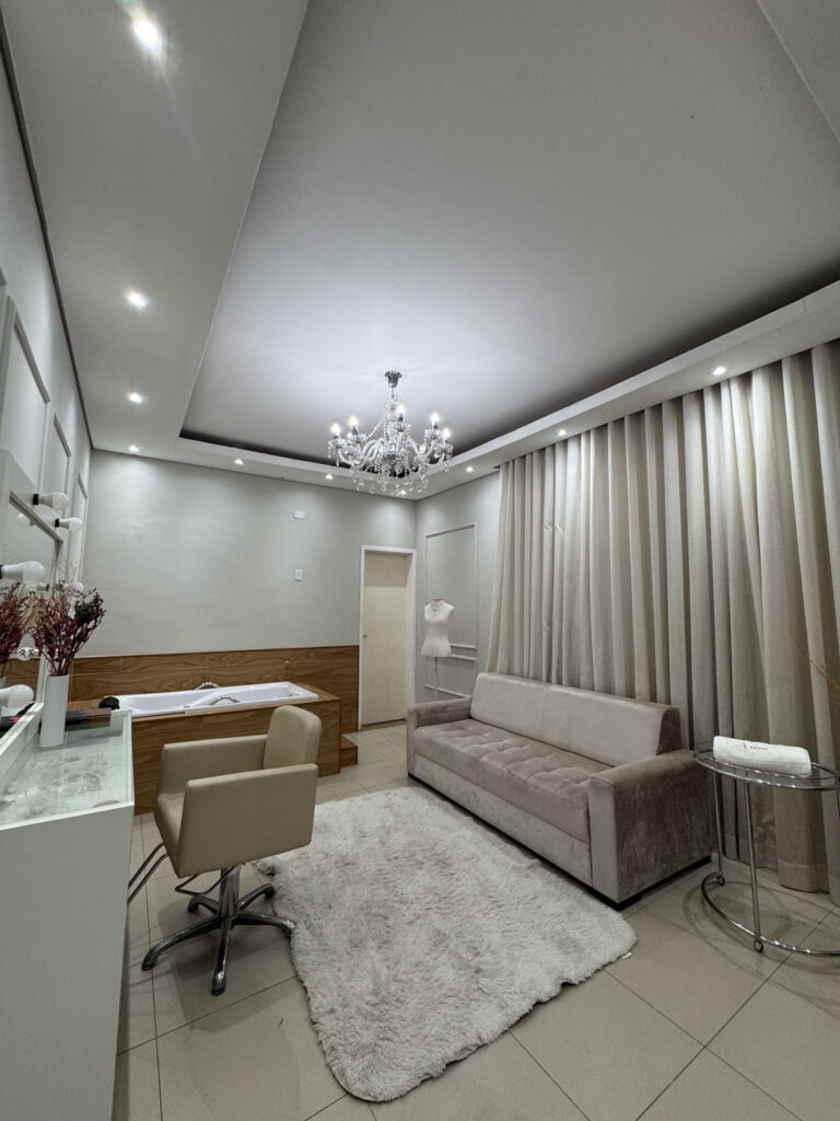 Sala Luxuosa Edina Feliciano